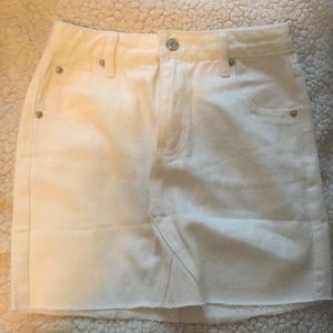 Goodnight Macaroon white denim skirt